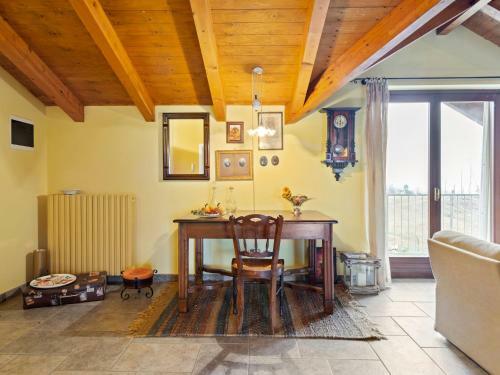 Secluded Apartment In Romagnano Sesia With Balcony
