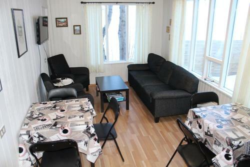 Hostal L�ns� Guesthouse