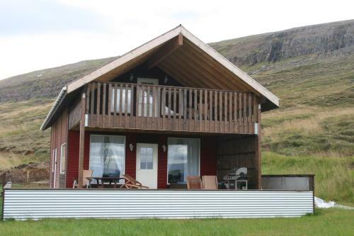 The Hall Holiday Home