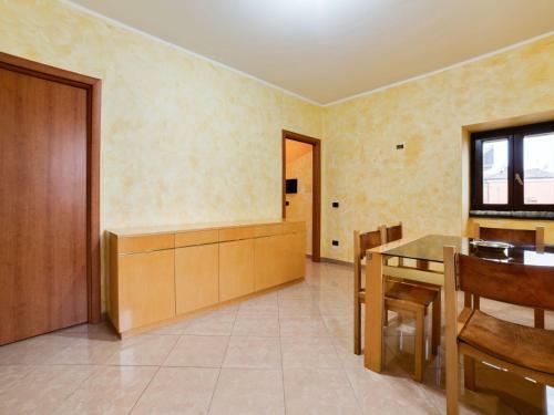 Refreshing Mobile Home In Ruoti With Fireplace