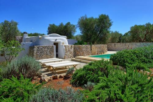 San Michele Salentino Villa Sleeps 6 Pool Air Con