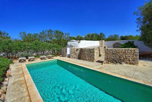 San Michele Salentino Villa Sleeps 6 Pool Air Con