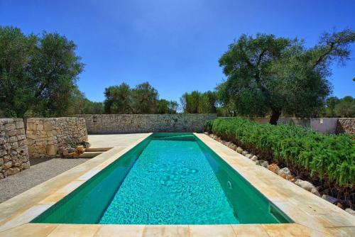 San Michele Salentino Villa Sleeps 6 Pool Air Con