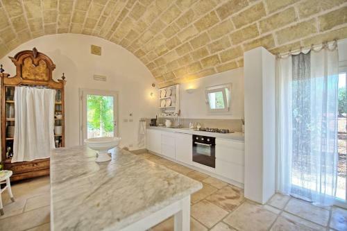San Michele Salentino Villa Sleeps 6 Pool Air Con