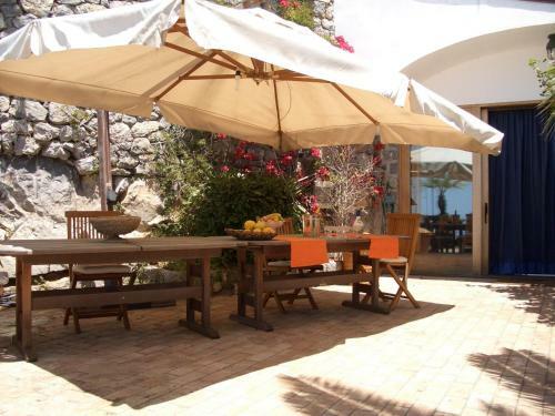 San Michele Di Serino Villa Sleeps 14 Pool Air Con