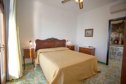 San Michele Di Serino Villa Sleeps 14 Pool Air Con