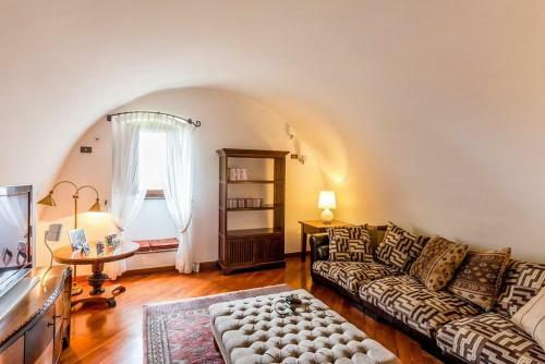 San Pietro Villa Sleeps 16 Pool Air Con Wifi
