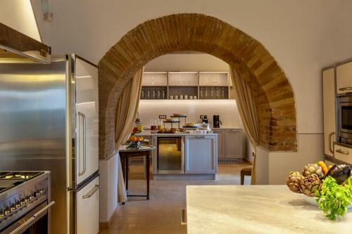 San Pietro Villa Sleeps 16 Pool Air Con Wifi