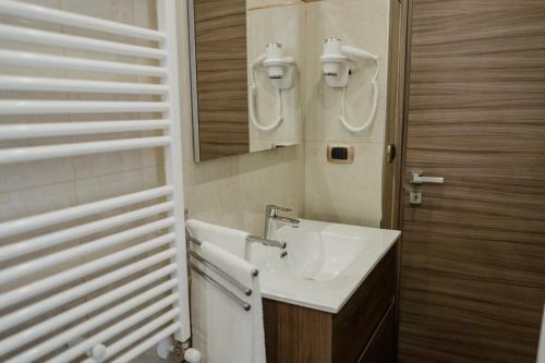 Hostal Miryam House