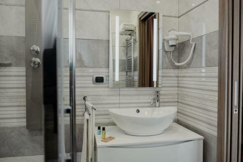 Hostal Miryam House