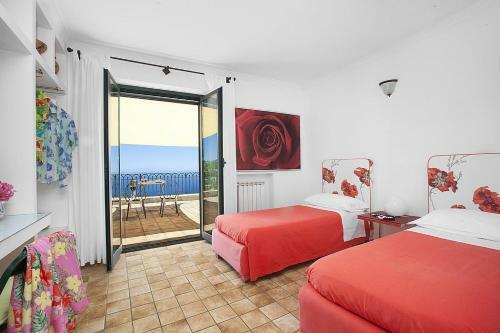 Sant'agata Sui Due Golfi Villa Sleeps 5 Pool Wifi