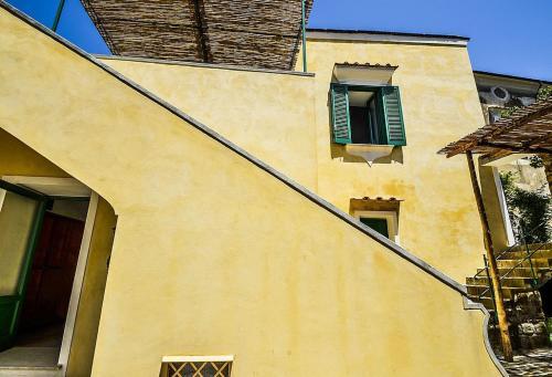 Sant'agata Sui Due Golfi Villa Sleeps 4 Air Con