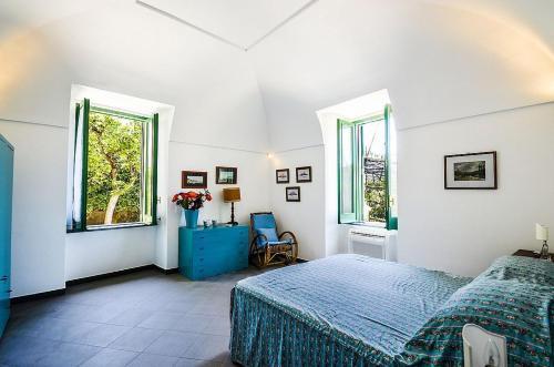 Sant'agata Sui Due Golfi Villa Sleeps 4 Air Con