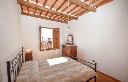 Nice Apartment In Santa Fiora W/ 3 Bedrooms