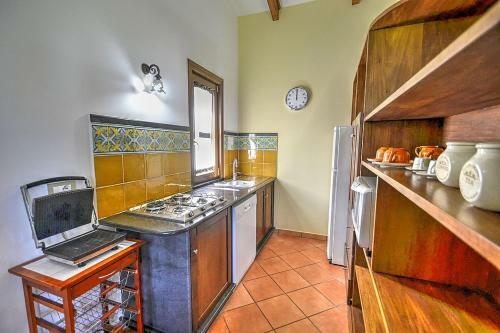 Sant'agata Sui Due Golfi Villa Sleeps 4 Pool Wifi
