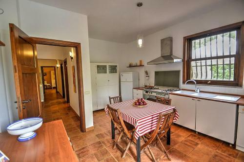 Cavafosse Villa Sleeps 4 Pool Wifi