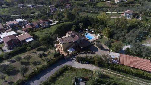 Santa Maria Villa Sleeps 4 Pool Air Con Wifi