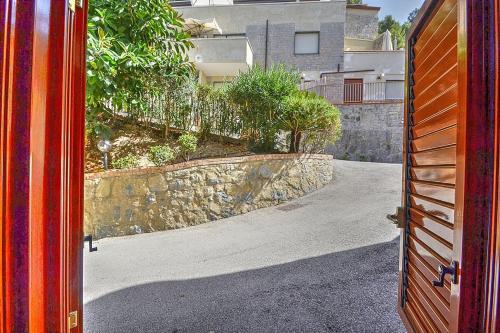 Santa Maria Villa Sleeps 6 Air Con Wifi