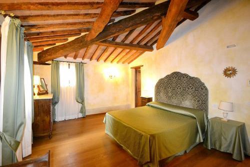 Ellerone Villa Sleeps 24 Pool Air Con Wifi