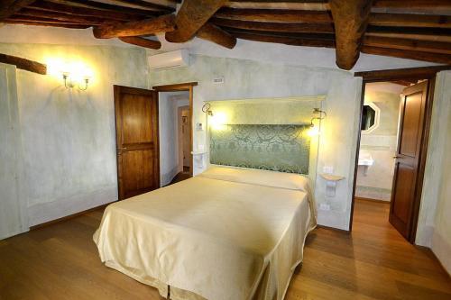 Ellerone Villa Sleeps 24 Pool Air Con Wifi