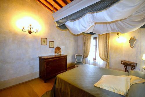 Ellerone Villa Sleeps 24 Pool Air Con Wifi