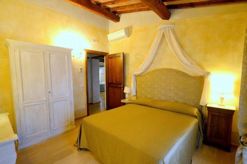 Ellerone Villa Sleeps 24 Pool Air Con Wifi