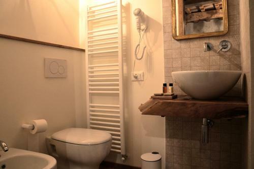 Hostal C� Ma�na