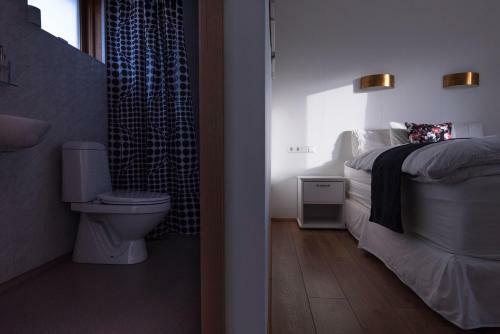 Hostal Guesthouse Brekka
