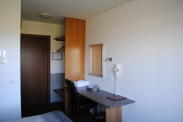 Hostal Brunnholl Country Guesthouse