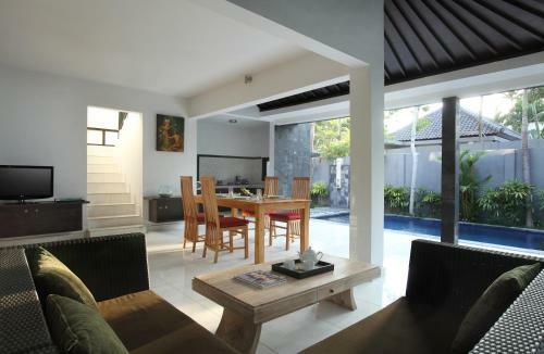 Samaja Beachside Villas