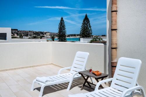 San Vito Lo Capo Villa Sleeps 9 With Air Con