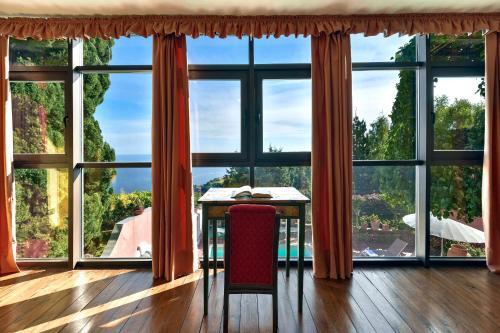 Taormina Villa Sleeps 10 Pool Air Con Wifi