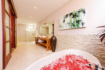Villa Essence