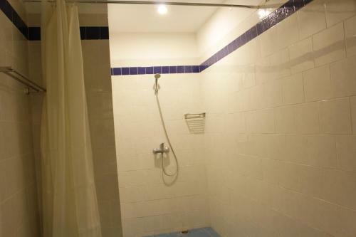 Hostal Ayu Guest House