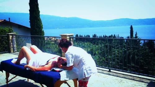 Three-room Apartment Groppello - Green With Large Lake View Terrace