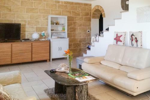 Villa Masseria Fortificata Con Piscina E Spiaggia M770