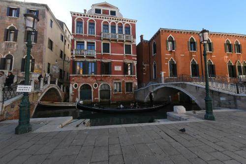Hostal 40.17 San Marco