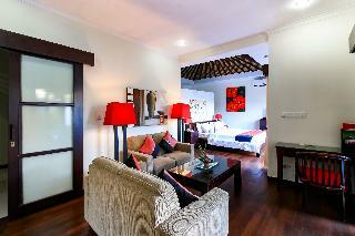 Hotel Aleesha Villas & Deluxe Suites