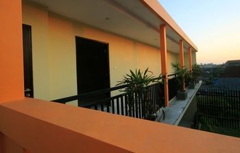 Hotel The Agung Residence