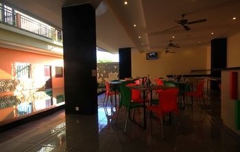 Hotel The Agung Residence