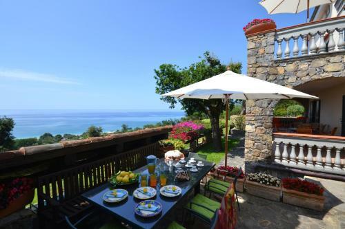 Cammaresano-villano Villa Sleeps 16 Pool Air Con