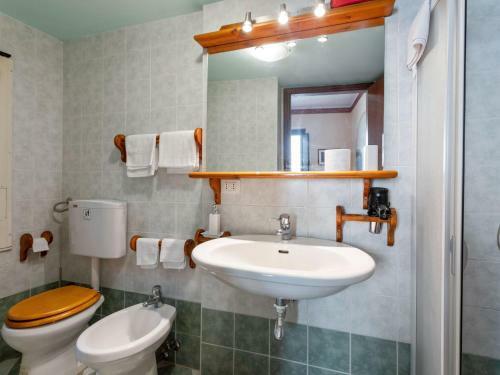 Appealing Villa In Villa San Giovanni With Garden