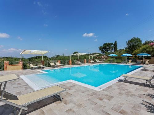 Tranquil Holiday Home In Volterra With Swimming Pool