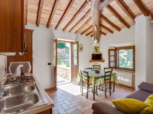 Tranquil Holiday Home In Volterra With Swimming Pool