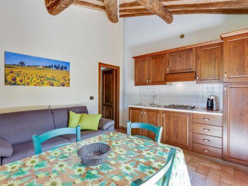 Tranquil Holiday Home In Volterra With Swimming Pool