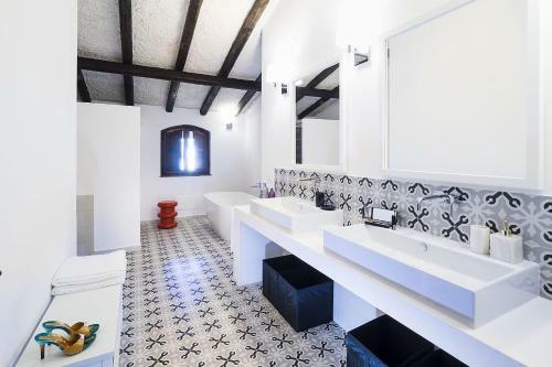 Fontane Bianche Villa Sleeps 12 Pool Air Con Wifi