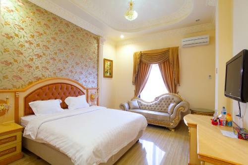 Hotel Grand Town