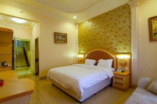 Hotel Grand Town