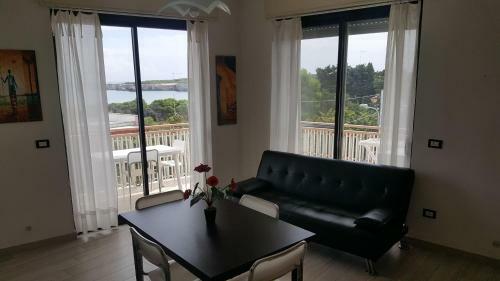 Apartamento Torre Dell'orso Centralissima Vista Mare