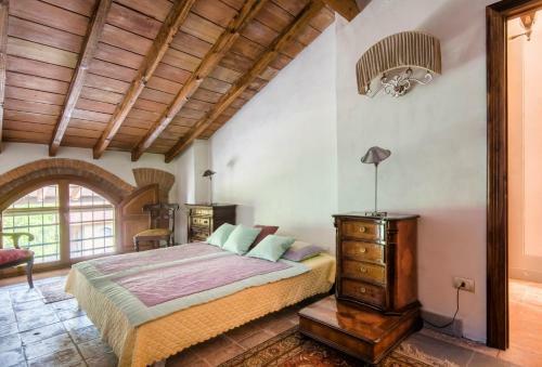 Le Colonne Villa Sleeps 16 Pool Air Con Wifi